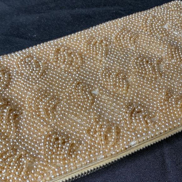 Beautiful VGC hand made Vintage Seed Bead clutch purse / evening purse - Picture 11 of 13